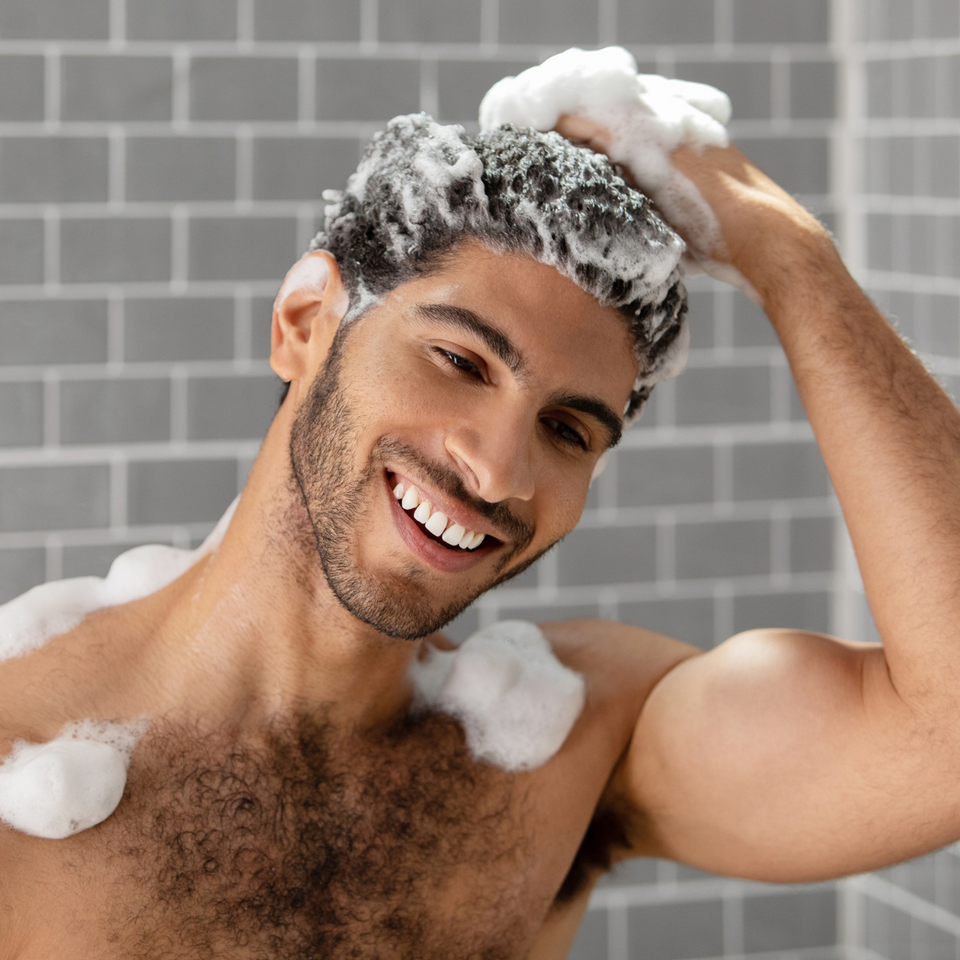 How to Pick the Best Hair Loss Shampoo and Conditioner